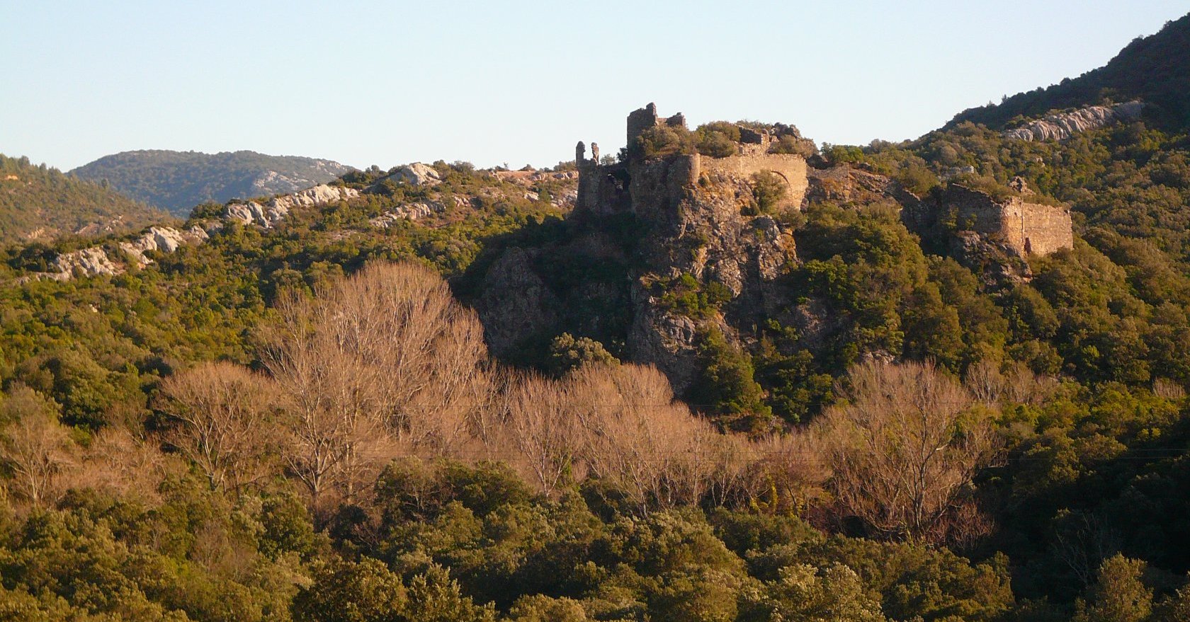 Piton rocheux (jurassique)