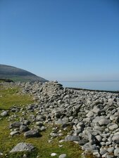 Cordon de galets à Black Head dans les Burren