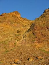 Falaise de la plage de Xago