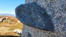 Corse - Vivario - Madonuccia - Enclaves basiques sur granit 