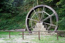 Reproduction de la roue hydraulique de la mine de Locmaria-Berrien