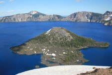 Wizard Island et le Crater Lake.