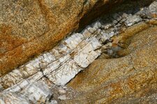 Filon de quartz dans leucogranite de Guérande