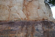 Limite concordante entre le Permien et le Trias, Pointe du Bau rouge(83)
