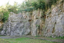 Carrière dans les carrières de Montmartin