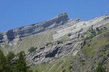 Barre de Grès du Champsaur constituant le sommet du Pic du Tourons
