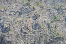 Plis dans la nappe du flysch à Helminthoïdes, commune de Crévoux