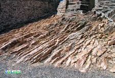 Gneiss roses rubano-oeillés de la Gardille