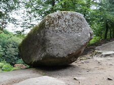 Huelgoat, la roche tremblante