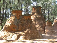 Demoiselles coiffées de Bédoin, carrière d