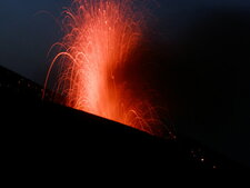 explosion strombolienne Etna (Sicile)