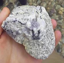 Granite et pegmatite (cordon du Loc