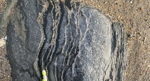 Érosion en pelure d'oignon de la dolérite, près de Saint Malo