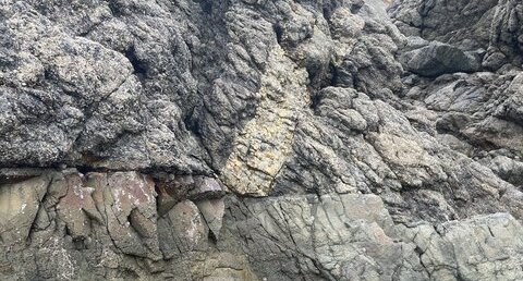 Exercice de datation relative près de Saint Malo