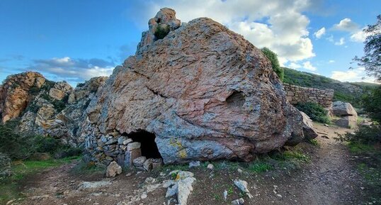 Corse - Piana - Capu Rossu - Granite Perthitique à Arfvedsonite