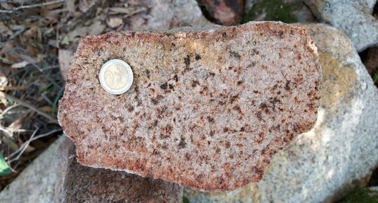 Corse - Ocana - Punta d'Arese -Granite Perthitique à Hastingsite-fayalite