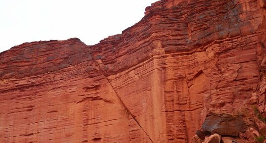 Faille normale, Canyon de Talampaya, Argentine.