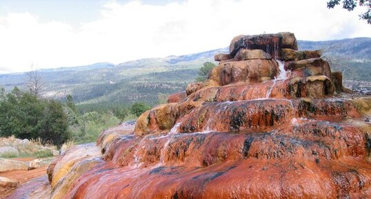 Source d'eau chaude de Pinkerton. Pinkerton Hot Springs