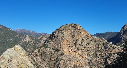 Corse - Ocana - Punta d'Arese -Granite Perthitique à Hastingsite-fayalite