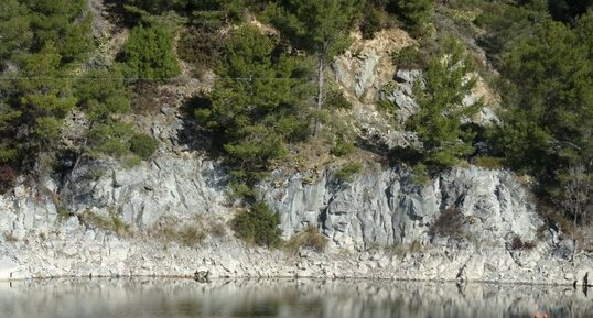 Carrière d'Estérellite au Dramont (St Raphael)