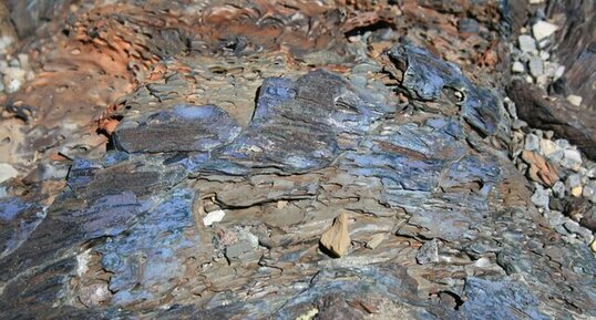 Lave Blue Dragon, Crater of the Moon