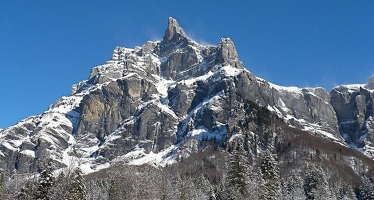 Massif de Tenneverge (alt. 2969 m.)