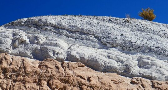 Dépôts de cendres volcaniques, plateau de la Puna, Argentine.