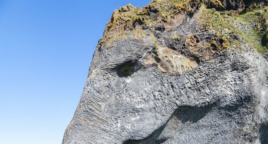 Îles Vestmann - Rocher de l'éléphant