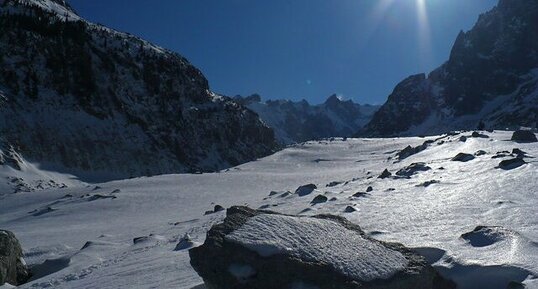 Au pied de la mer de glace