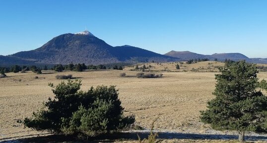 Panorama de la Chaîne des Puys