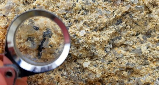 Granite de Plouarzel (Porz Tévigné)