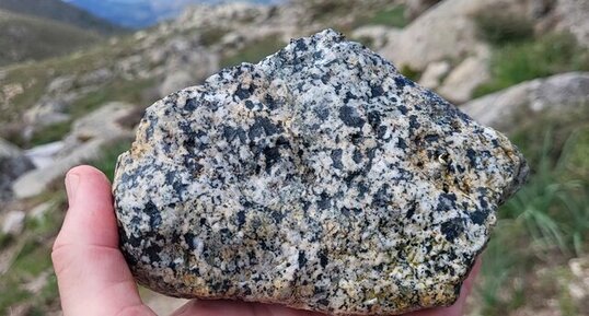 Corse - Aullène - Granodiorite à amphiboles