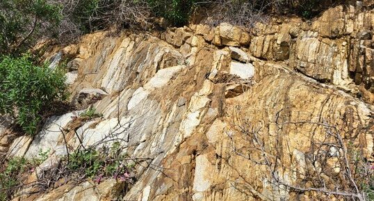 Corse - Ajaccio - Punta Alta - Gneiss