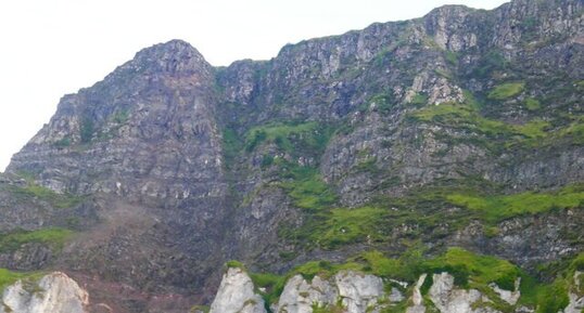 Basaltes paléogènes surmontant la craie maastrichienne