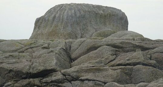 Le tombeau d'Almonzor (Chaos dans granite de Guérande)