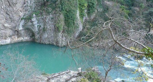 La fontaine de vaucluse