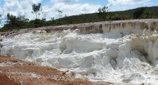 Gisement de Kaolin entre El Pauji et El Paraiso