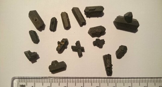 Macles augite