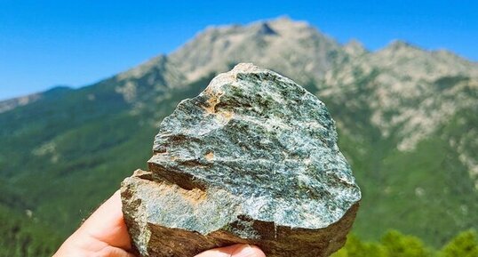 Corse - Muracciole - Campo Dei Meloni - Serpentinite