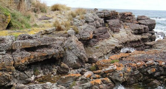 Tasmanie, Hall Point unconformity