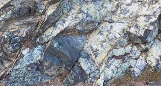 Corse - Lugo di Nazza - Serpentinites