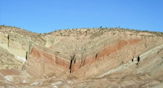 Synclinal de Rainbow Basin