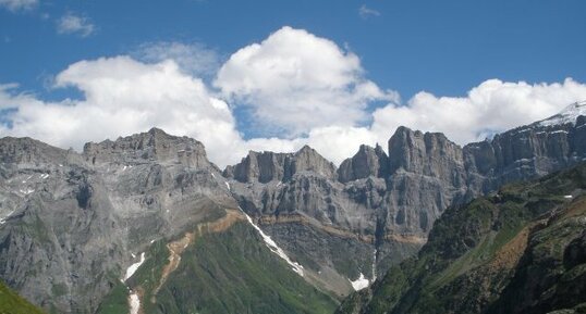 Chevauchement de Glaris depuis la vallée d'Elm (Canton de Glaris)