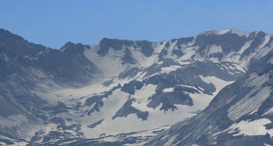 Cratère d'explosion et dôme de lave du Mont Saint-Helens