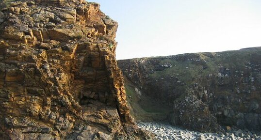 Falaise à la pointe de Kerdra