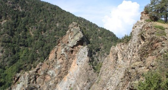 Roches précambriennes de Castell Vidre