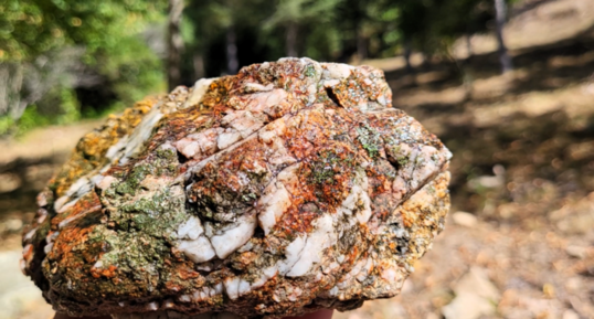 Brèche hydrothermale à quartz